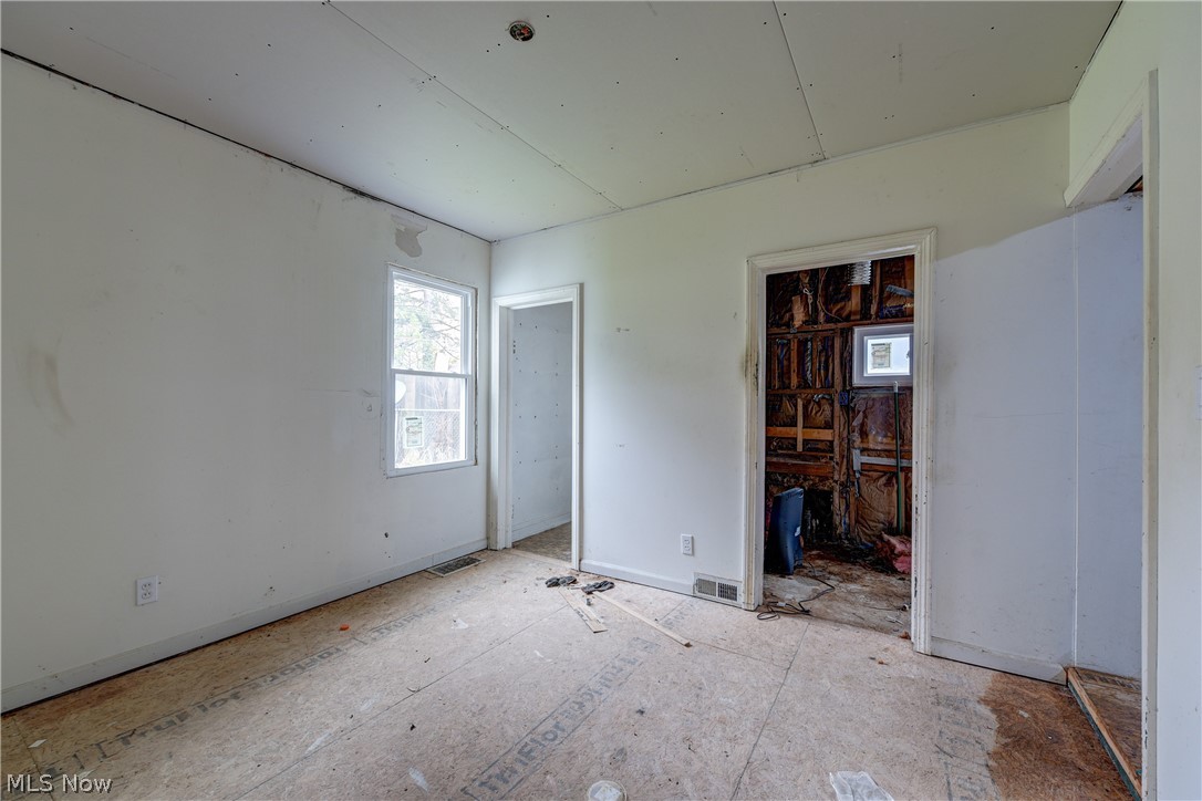 208 Sunset Road Avon Lake, OH 44012 - Photo 24 of 41 Gallery Image 24