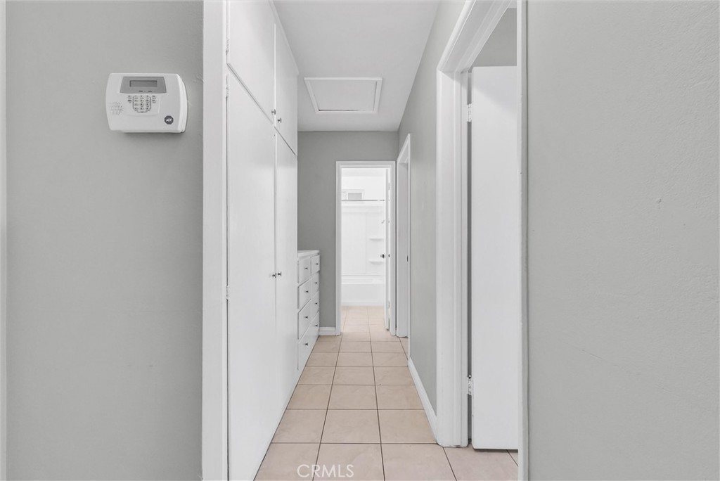 9323 Sage Avenue Riverside, CA 92503 - Photo 11 of 15