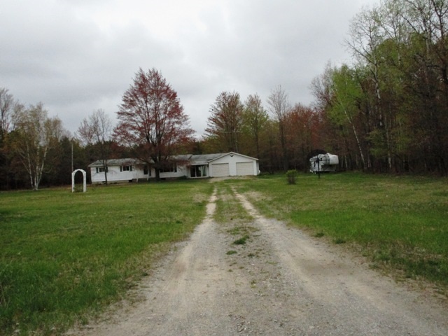 2280 Kitchen Road Turner, MI 48765 - Photo 3 of 28 1861493-2.JPG