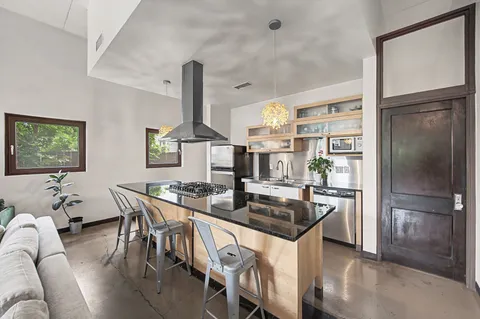 $799,900 | 2218 Belmont Boulevard, Unit 102, Nashville, TN 37212