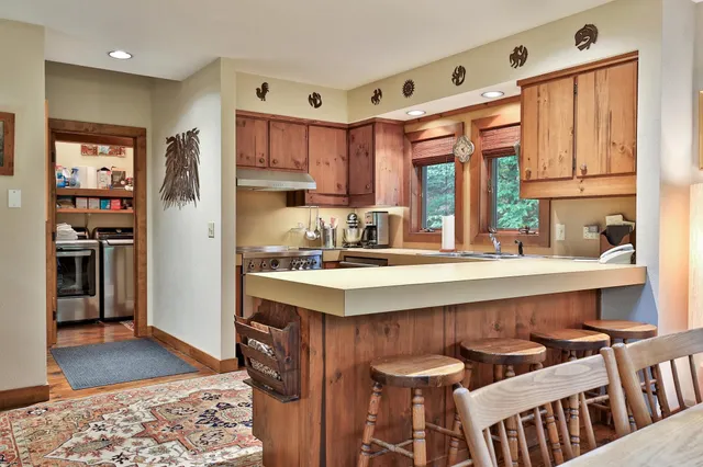 $657,500 | 493 Kestrell Drive, Plymouth, VT 05056