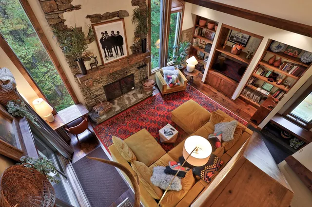 $657,500 | 493 Kestrell Drive, Plymouth, VT 05056