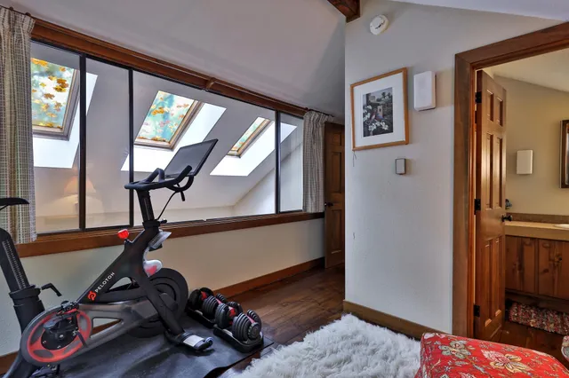 $657,500 | 493 Kestrell Drive, Plymouth, VT 05056