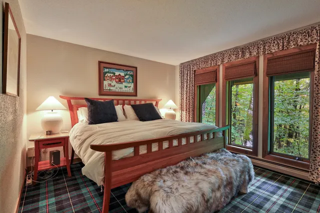 $657,500 | 493 Kestrell Drive, Plymouth, VT 05056