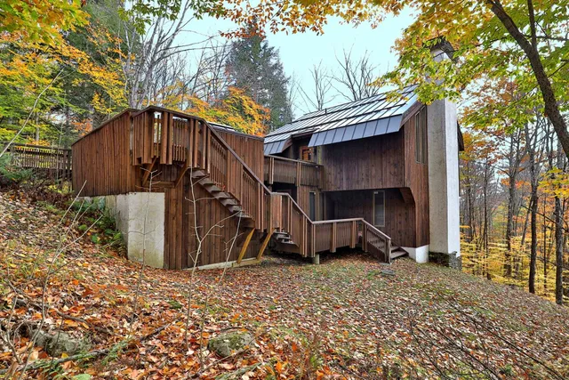 $657,500 | 493 Kestrell Drive, Plymouth, VT 05056