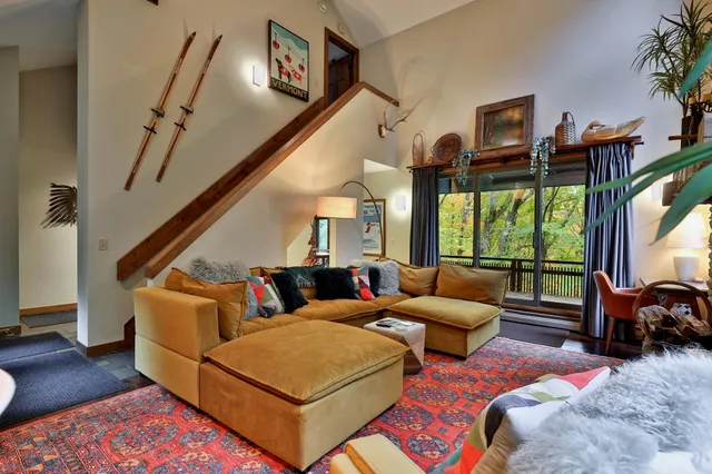 $657,500 | 493 Kestrell Drive, Plymouth, VT 05056