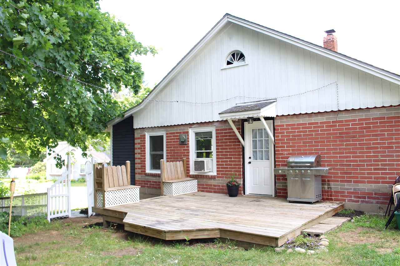 29 Willey Street Rochester, NH 03867 - Photo 3 of 13