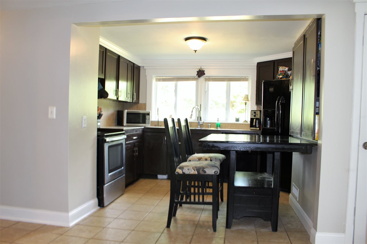 29 Willey Street Rochester, NH 03867 - Photo 5 of 13