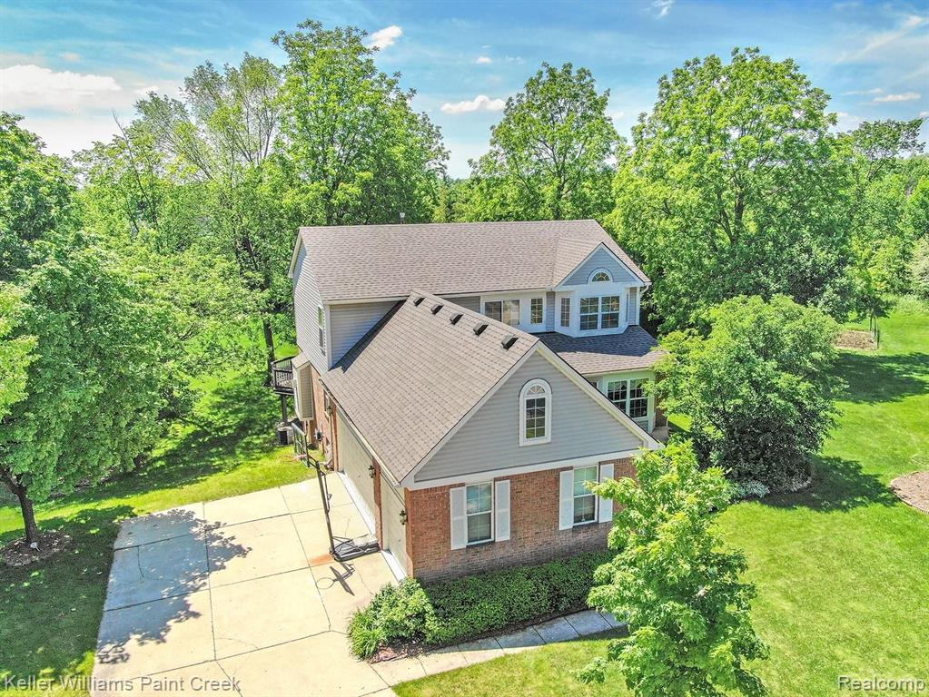 2741 Forest View Court Rochester Hills, MI 48307 - Photo 16 of 56