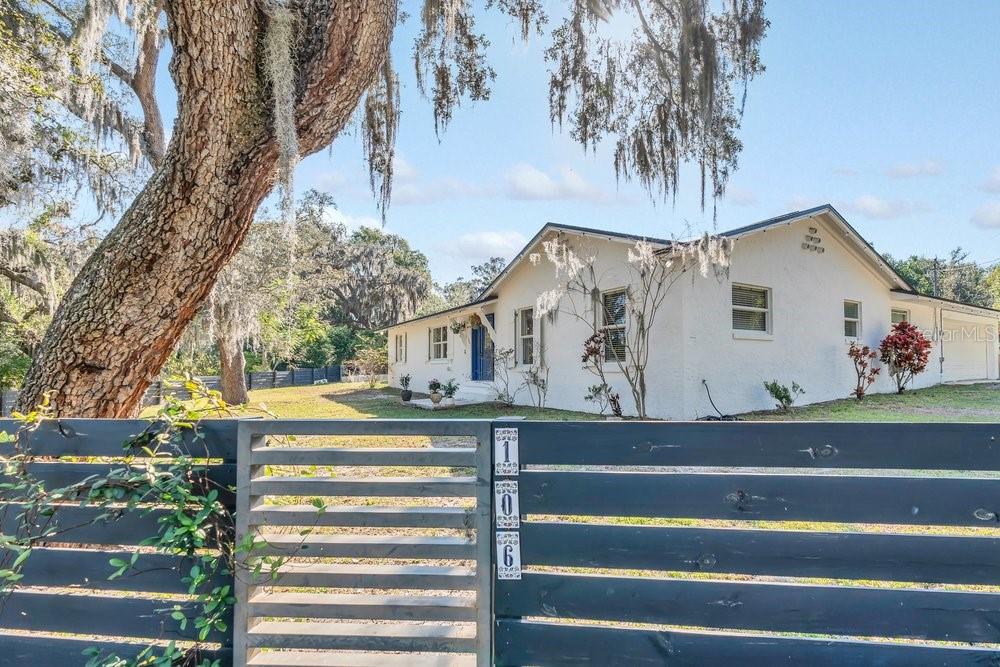 a view of a house with a trees