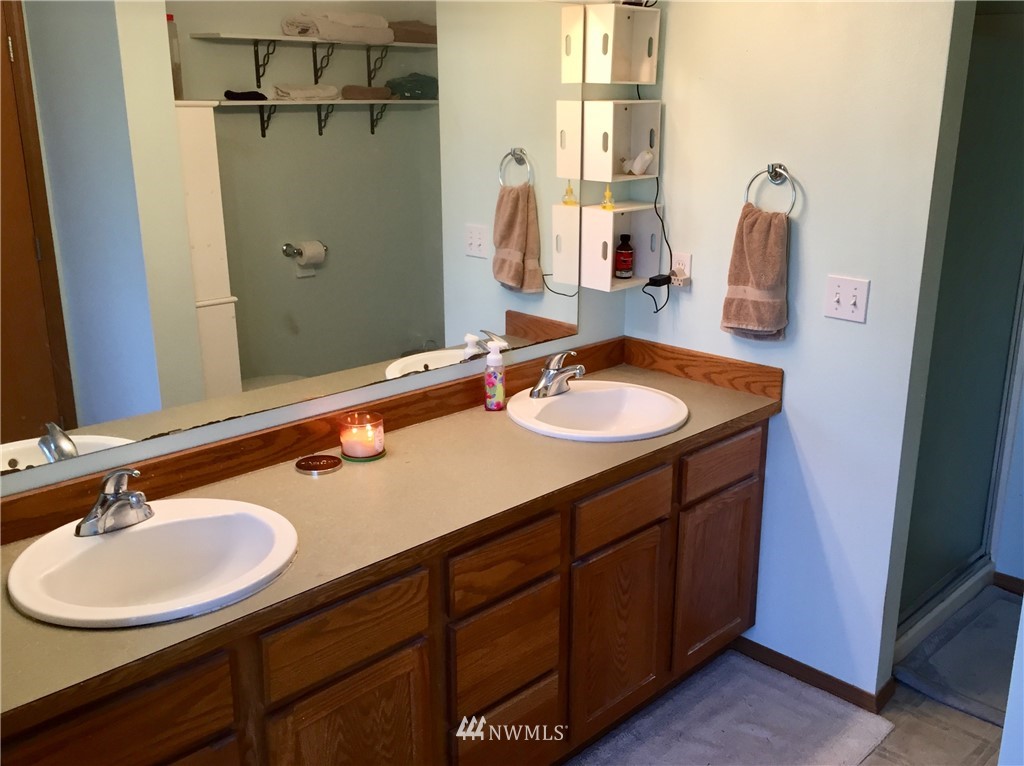 18439 Elderberry Street Southwest Rochester, WA 98579 - Photo 13 of 24