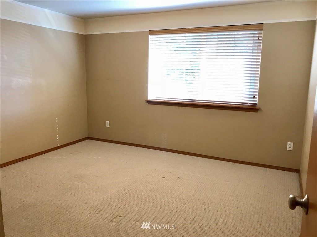 18439 Elderberry Street Southwest Rochester, WA 98579 - Photo 18 of 24