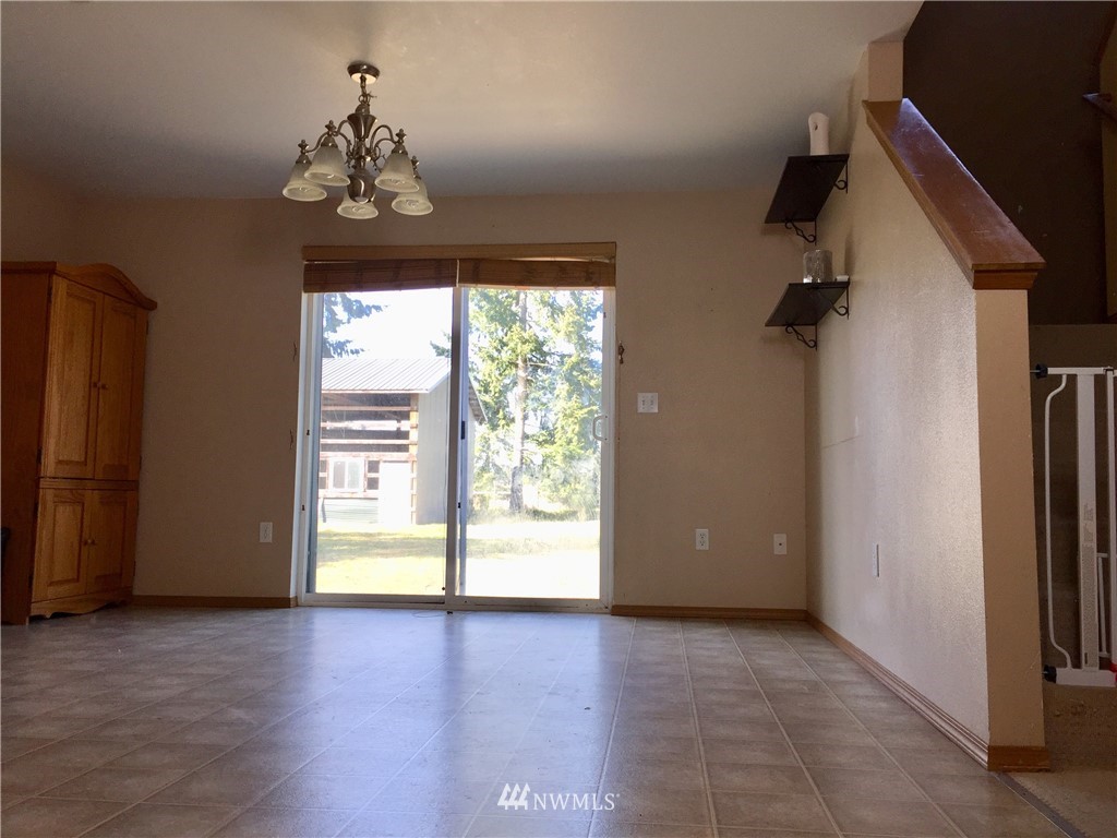 18439 Elderberry Street Southwest Rochester, WA 98579 - Photo 8 of 24