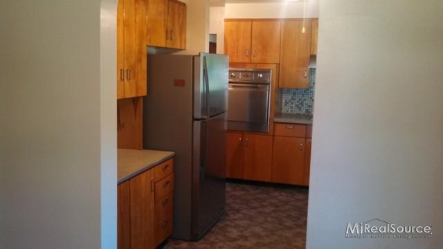 121 Brockway Road Yale, MI 48097 - Photo 2 of 14 This is a view of the kitchen.