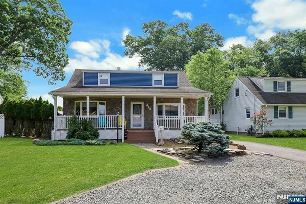 $749,777 | 246 Highland Avenue, River Vale, NJ 07675