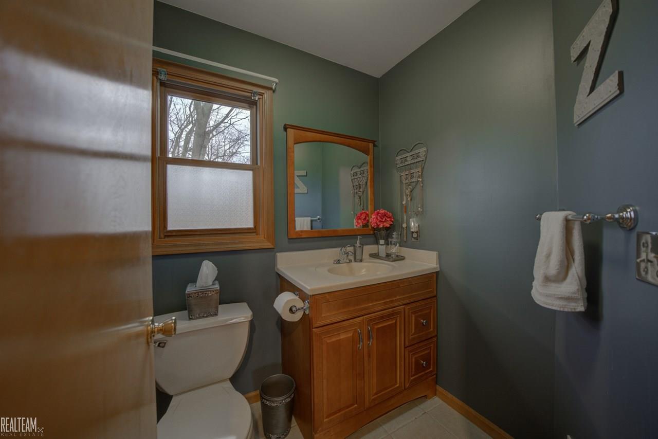 1753 Ruby Avenue Rochester Hills, MI 48309 - Photo 19 of 33