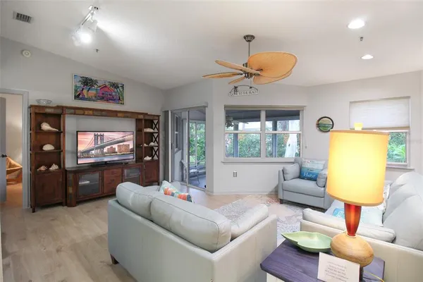 $5,700 | 1219 Siesta Bayside Drive, Unit 1219C, Sarasota, FL 34242