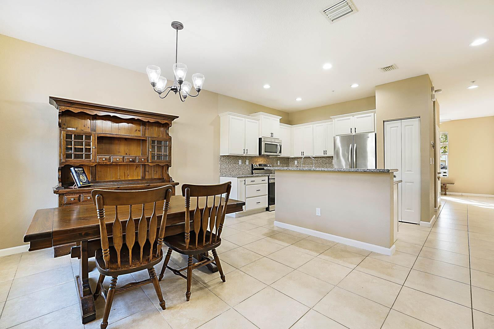 143 Southwest 7th Street, Unit 143 Pompano Beach, FL 33060 - Photo 12 of 37 Photo 12