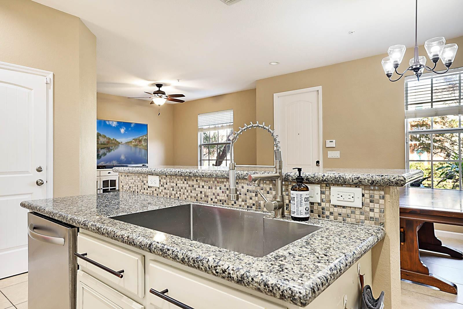 143 Southwest 7th Street, Unit 143 Pompano Beach, FL 33060 - Photo 8 of 37 Photo 8