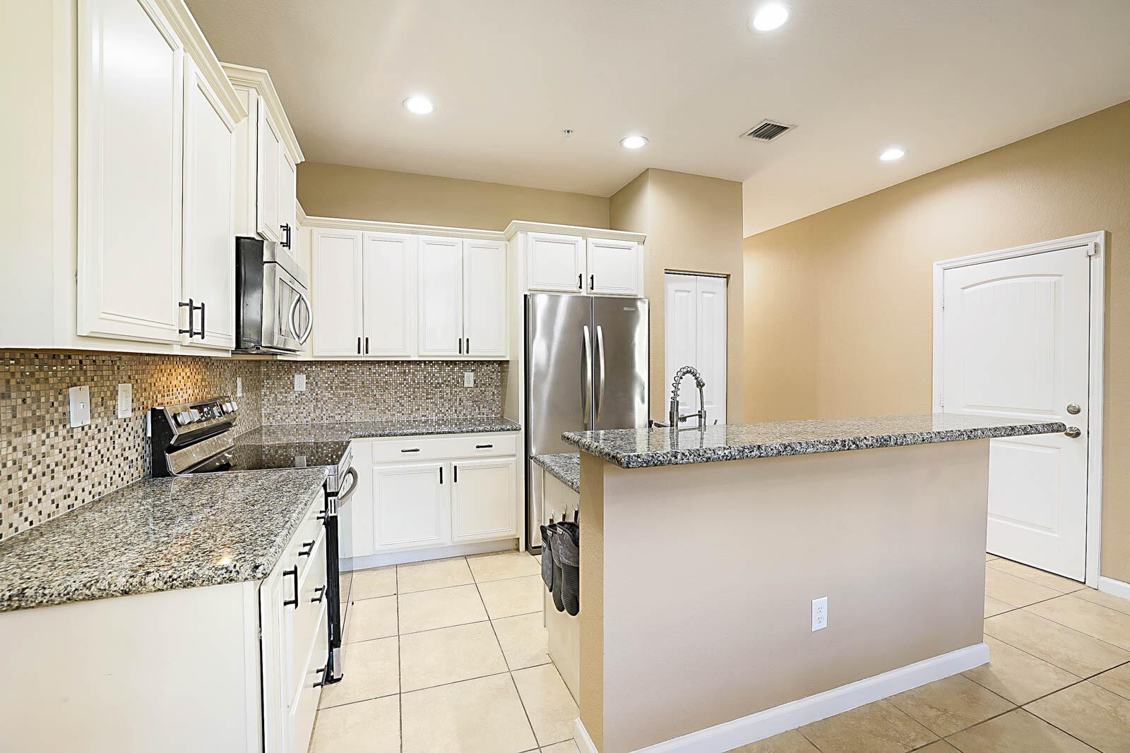 143 Southwest 7th Street, Unit 143 Pompano Beach, FL 33060 - Photo 9 of 37 Photo 9