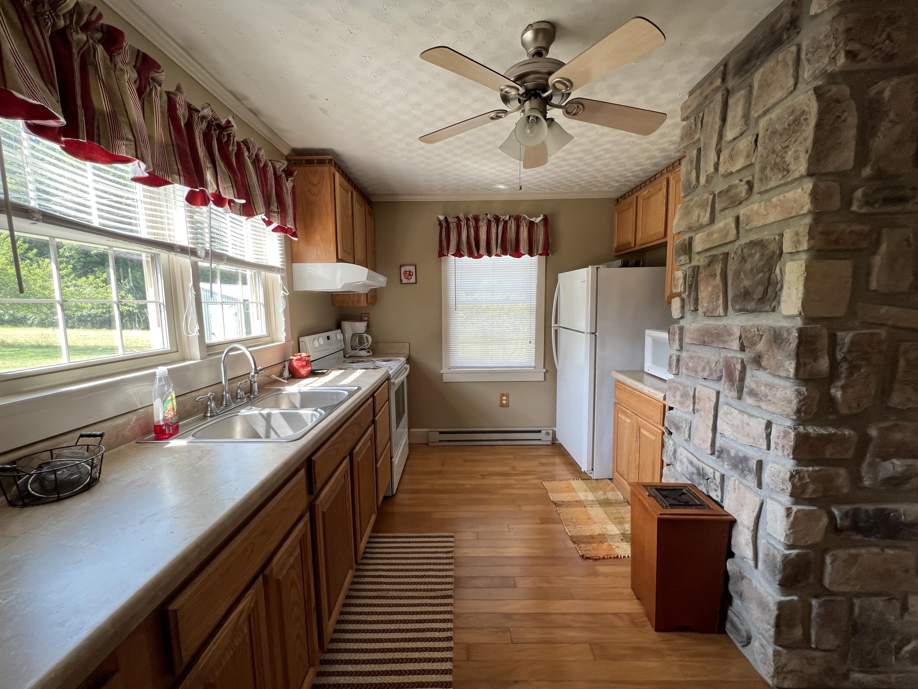 1512 Little River Road Goshen, VA 24439 - Photo 23 of 38 Beckley35