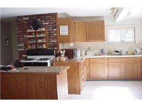 5 Goffstown Road Manchester, NH 03045 - Photo 5 of 8