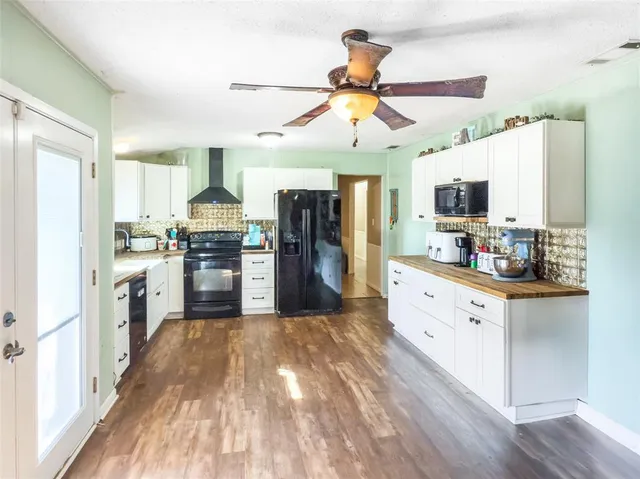 $299,000 | 8090 County Road 4528, Palestine, TX 75803