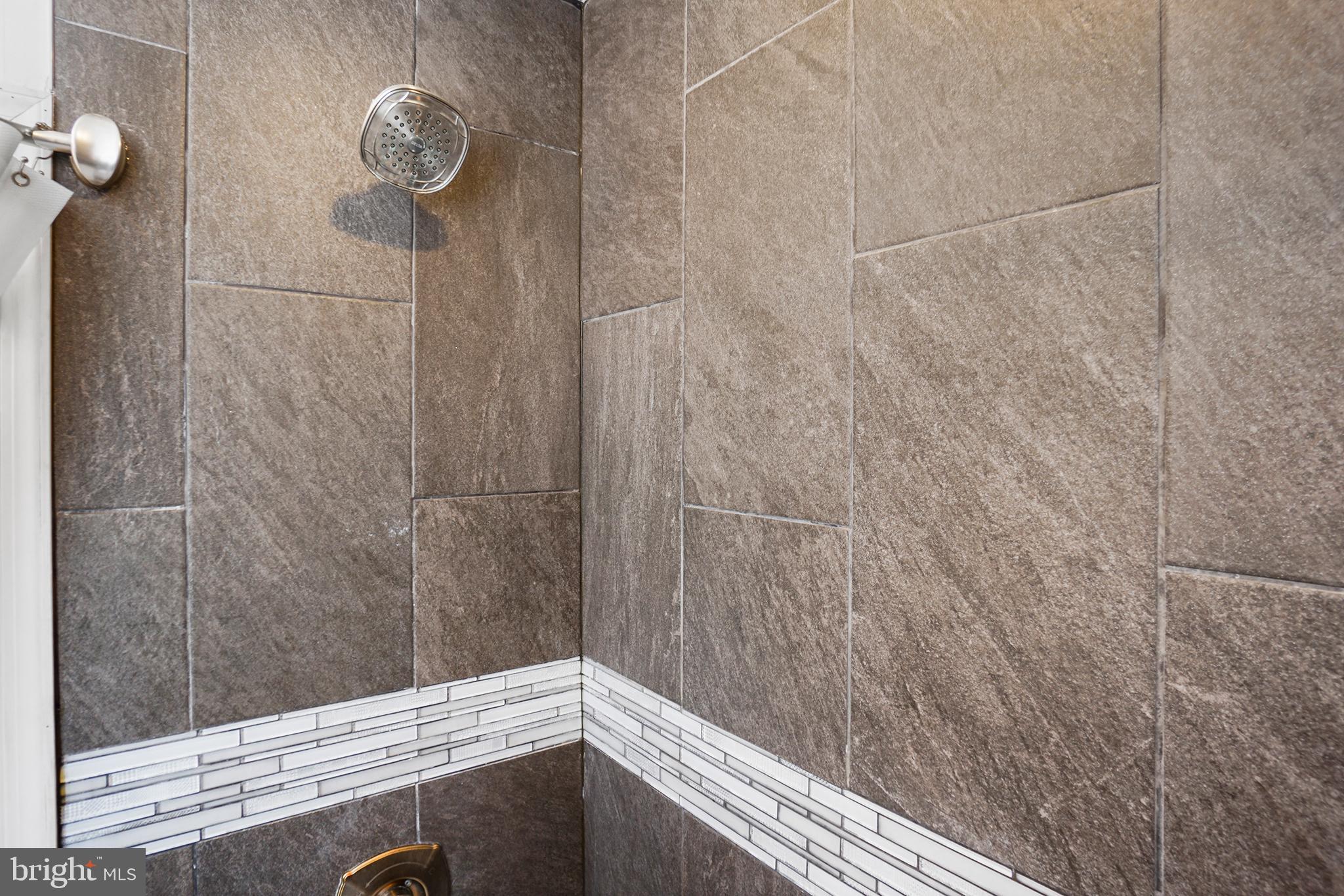 3007 Derry Road Philadelphia, PA 19154 - Photo 20 of 29 Bathroom