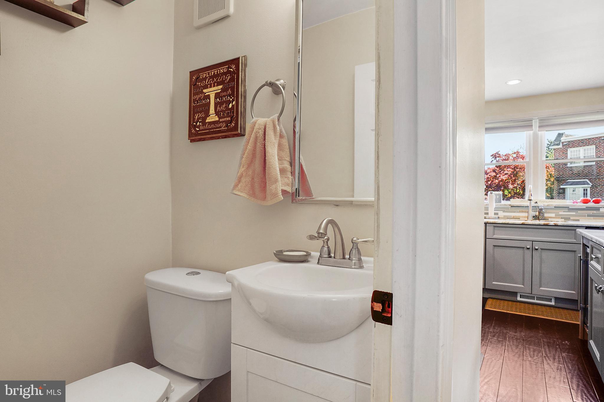 3007 Derry Road Philadelphia, PA 19154 - Photo 10 of 29 Powder Room