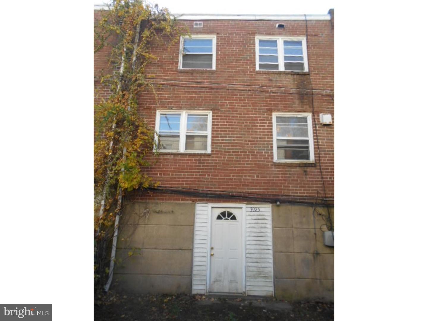 3925 Woodworth Road Brookhaven, PA 19015 - Photo 3 of 17 Exterior Back