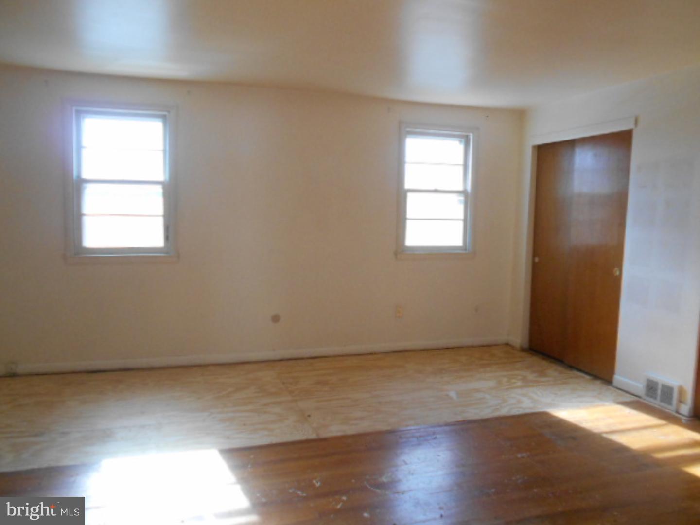 3925 Woodworth Road Brookhaven, PA 19015 - Photo 7 of 17 Bedroom - Main