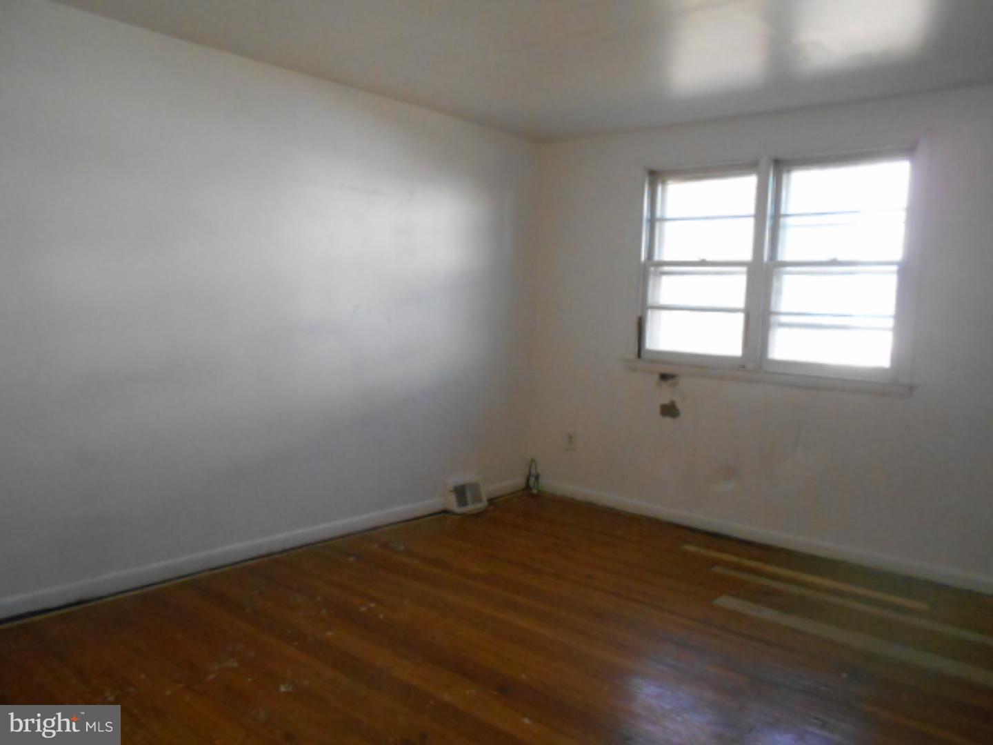 3925 Woodworth Road Brookhaven, PA 19015 - Photo 10 of 17 Bedroom 3