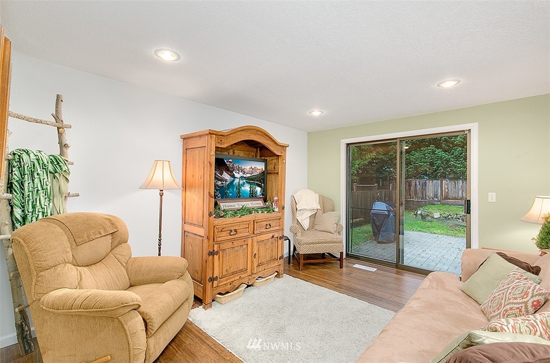 19005 27th Drive Southeast Bothell, WA 98012 - Photo 12 of 22 Gallery Image 12