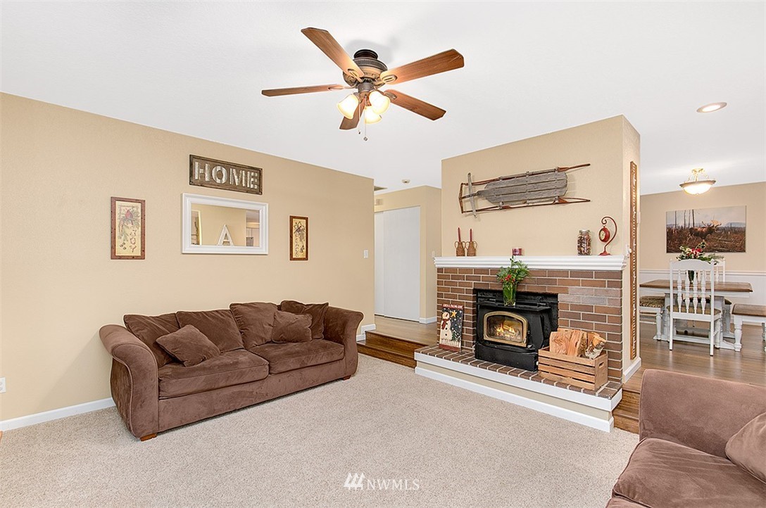 19005 27th Drive Southeast Bothell, WA 98012 - Photo 5 of 22 Gallery Image 5
