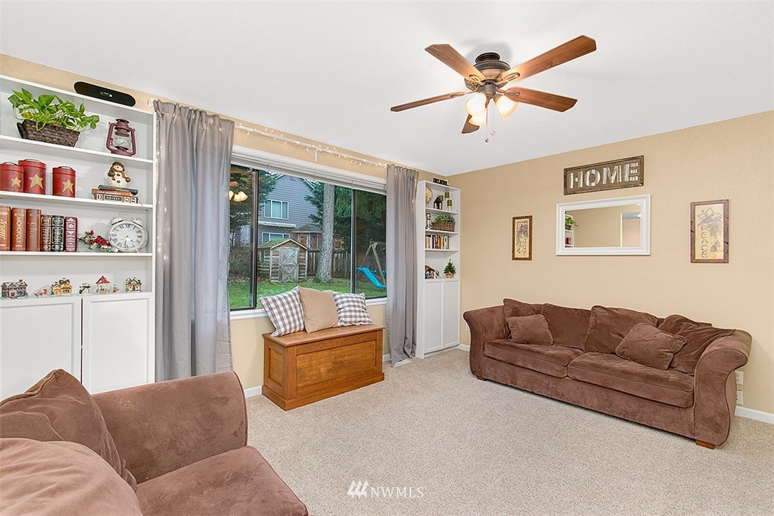19005 27th Drive Southeast Bothell, WA 98012 - Photo 6 of 22 Gallery Image 6