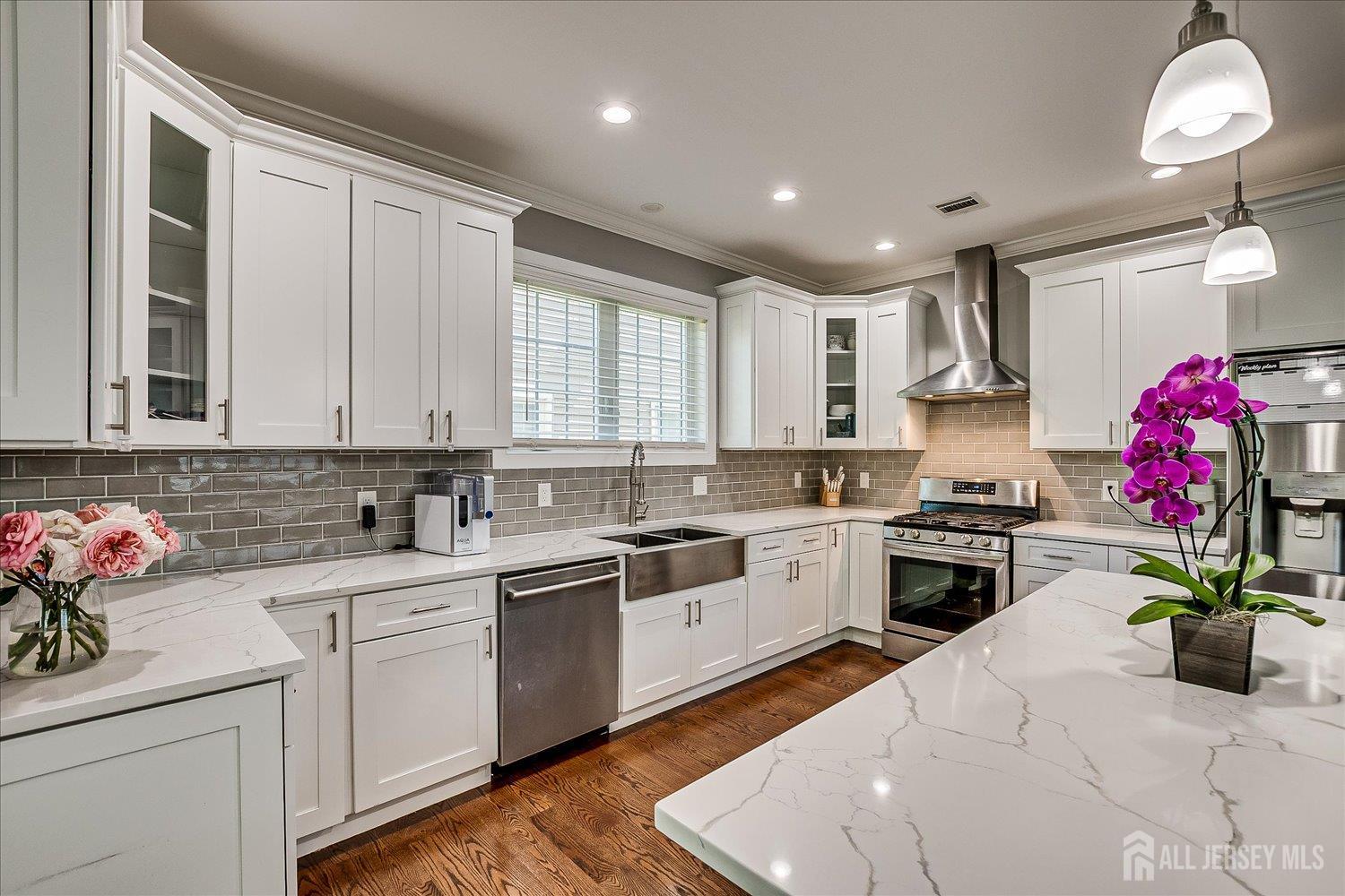 84 East Cliff Road Colonia, NJ 07067 - Photo 15 of 46