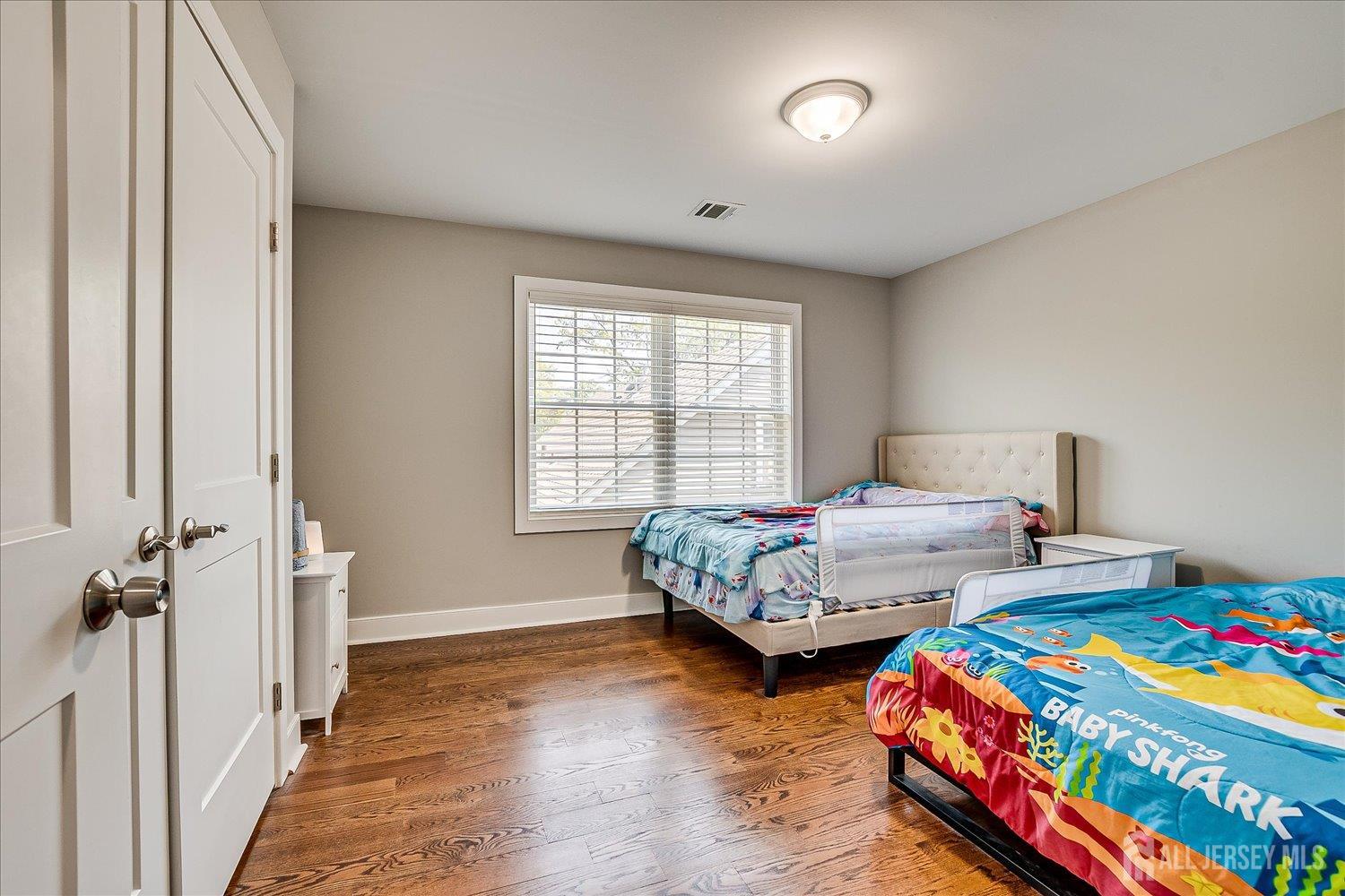 84 East Cliff Road Colonia, NJ 07067 - Photo 29 of 46