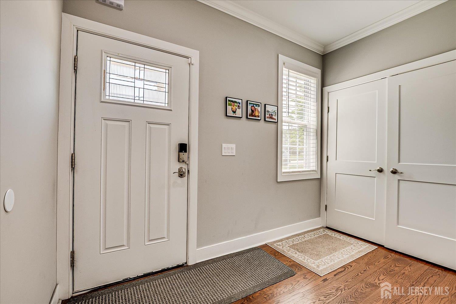 84 East Cliff Road Colonia, NJ 07067 - Photo 3 of 46