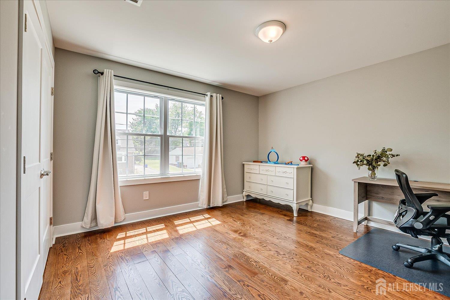 84 East Cliff Road Colonia, NJ 07067 - Photo 33 of 46