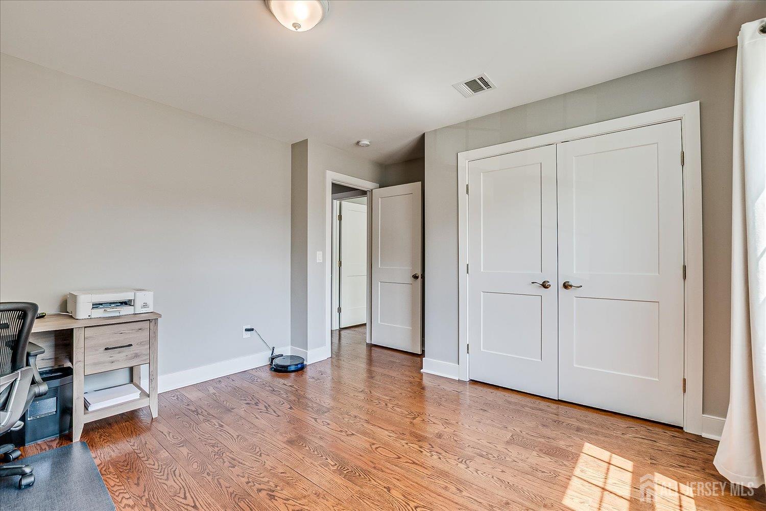 84 East Cliff Road Colonia, NJ 07067 - Photo 34 of 46