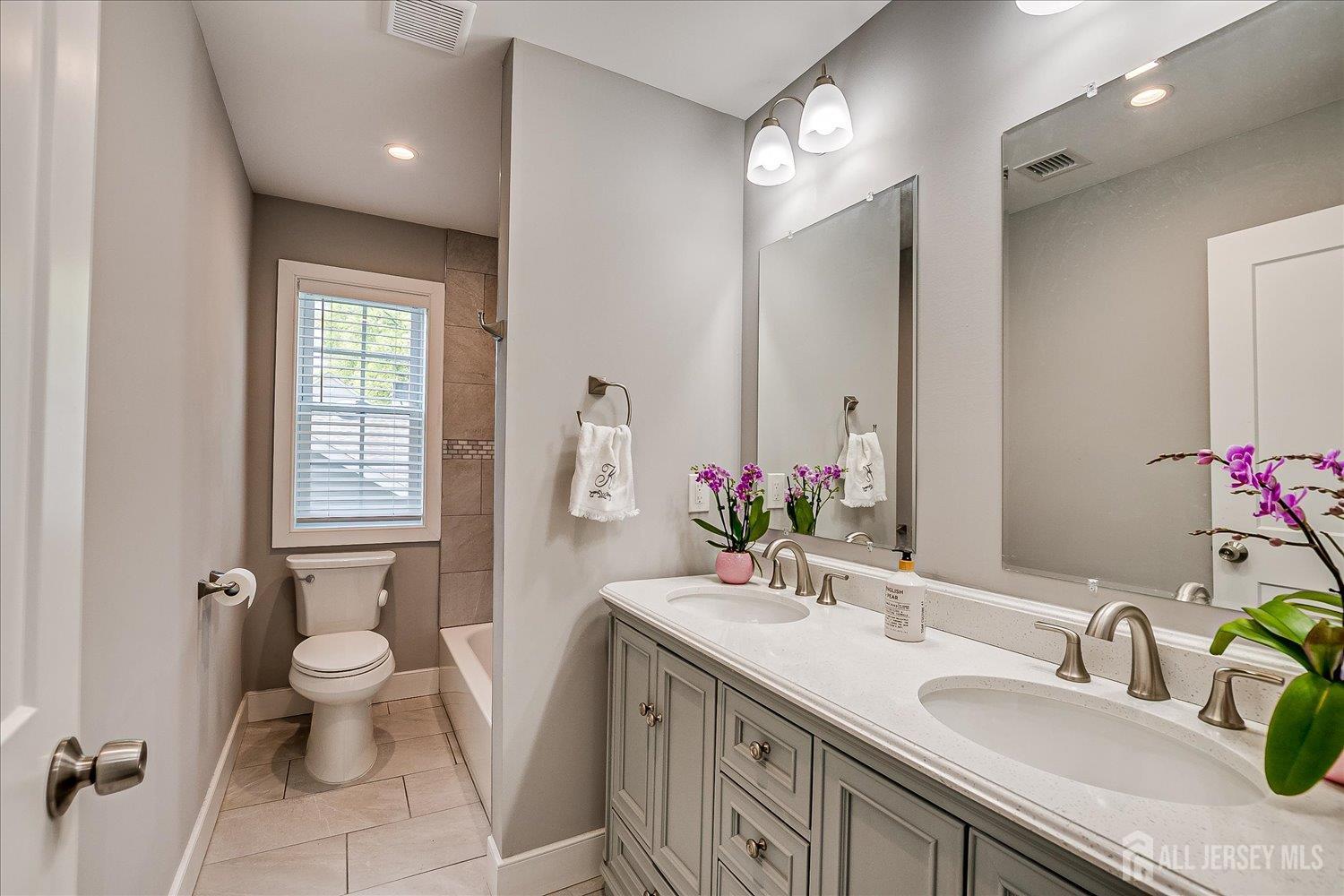 84 East Cliff Road Colonia, NJ 07067 - Photo 35 of 46