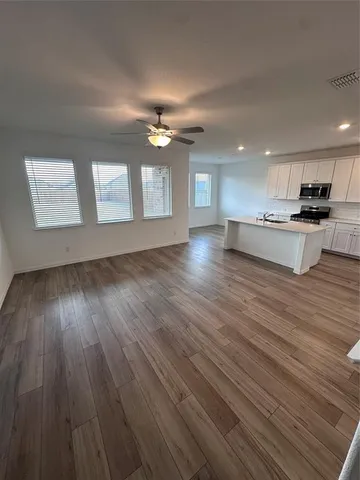 $2,450 | 1513 Van Gogh Drive, Little Elm, TX 75068