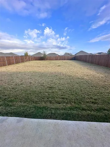 $2,450 | 1513 Van Gogh Drive, Little Elm, TX 75068