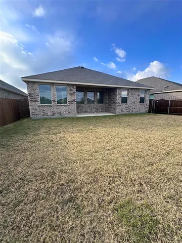 $2,450 | 1513 Van Gogh Drive, Little Elm, TX 75068