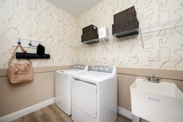 an aerial view of a house having yard