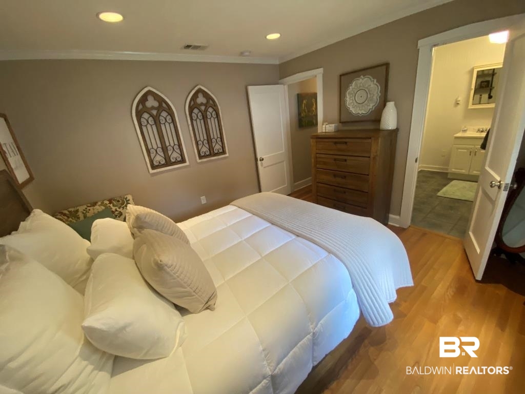 354 Azalea Street Fairhope, AL 36532 - Photo 11 of 24