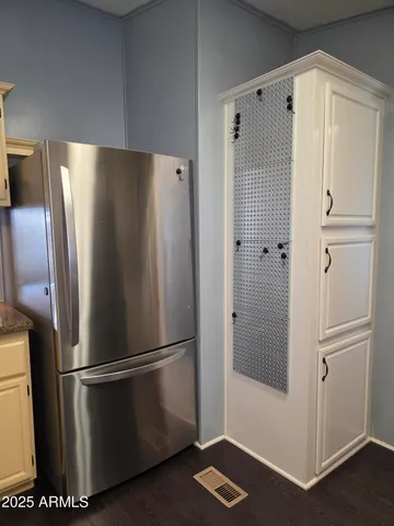 $137,000 | 2233 East Behrend Drive, Unit 17, Phoenix, AZ 85024