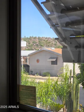 $137,000 | 2233 East Behrend Drive, Unit 17, Phoenix, AZ 85024