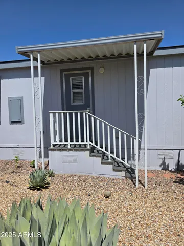 $137,000 | 2233 East Behrend Drive, Unit 17, Phoenix, AZ 85024
