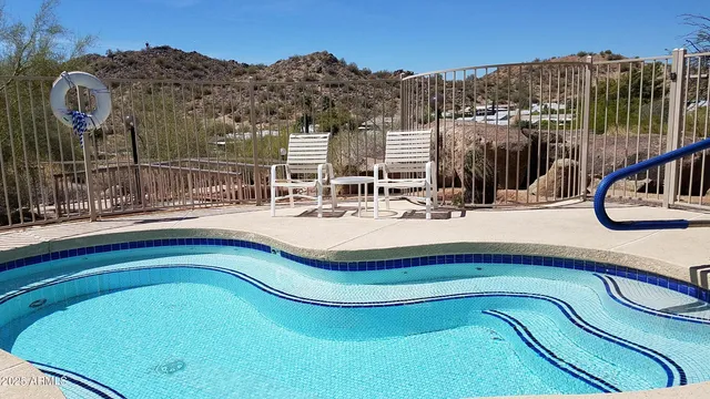 $137,000 | 2233 East Behrend Drive, Unit 17, Phoenix, AZ 85024